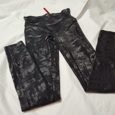 Spanx  Leggings Small Petite Black Camo Shiny Grey