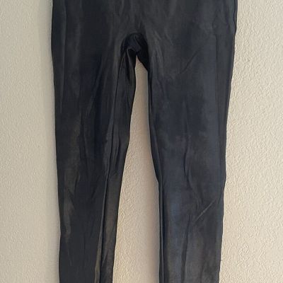 SPANX Faux Leather Black Shimmery Metallic Leggings Petite #2437 Eur Sz 34-36