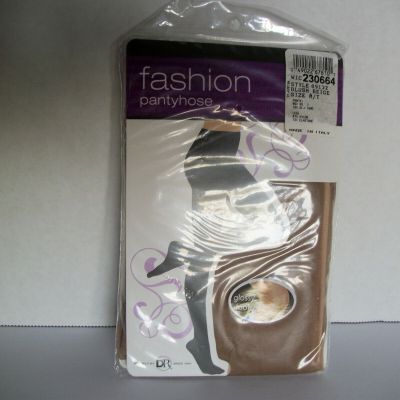 UNIQUELY NY WOMEN'S BLUSH BEIGE GLOSSY LOOK PANTYHOSE  SIZE M/T MADE IN ITALY