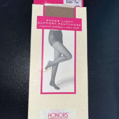 Vtg 1994 Honors Hosiery Sheer Light Support Pantyhose Long Sz Little Beige USA