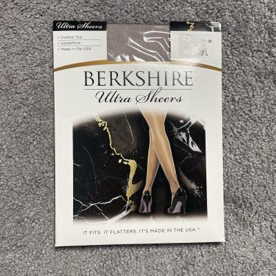 NEW Berkshire Ultra Sheers Control Top Pantyhose Nu GREY Size 1 USA