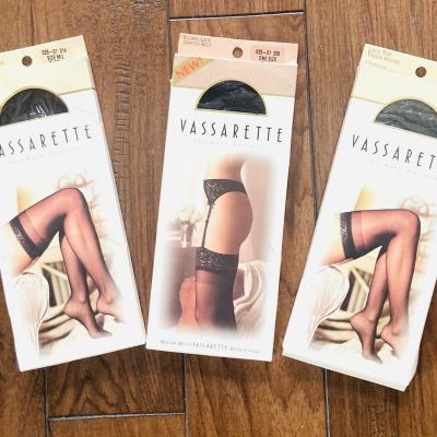 Vassarette black garter belt and 2-lace top thigh high stockings 1 ml, 1 sm