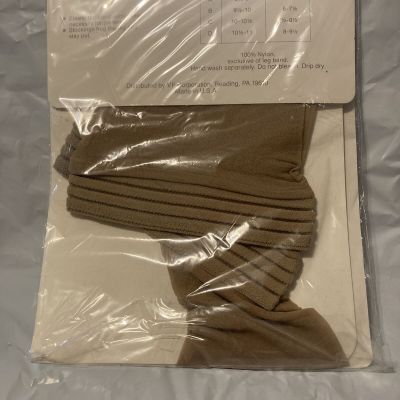 Vintage Vanity Fair Nude Sandalfoot Thigh High Stockings Size B New 6 - 7.5 Shoe