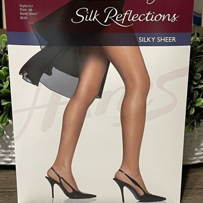 Hanes Silk Reflections Sheer toe Control Top Silky Sheer Barely Black AB 717