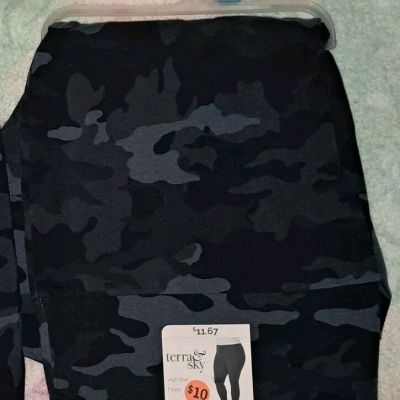 Plus Size 3X Leggings Black Grey Camo Stretchy Silky NWT Was $11.67+ SALE