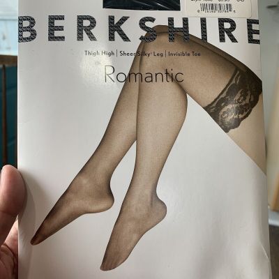 Berkshire Romantic Thigh High Stockings Lace Top Black Size Queen Style # 1363