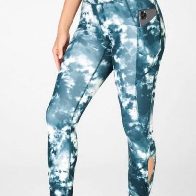 Fabletics Oasis PureLuxe Leggings Plus Size 3X High-Waisted Twist Blue White