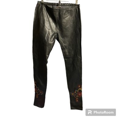 Johnny Was Legging Black Embroidery Floral Faux Leather Black Small * Flaw