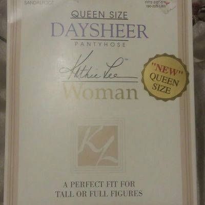 Kathie Lee. Queen Size. Daysheer - Beige Panty Hose - New Old Stock