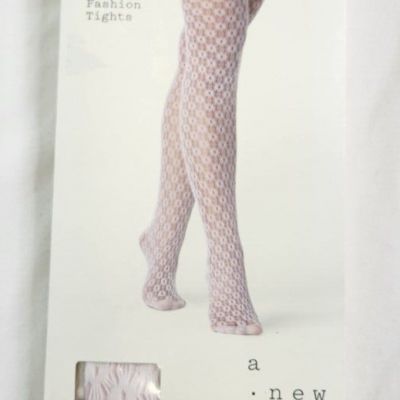 A New Day Womens Solid White Fashion Tights Size S/M Spring Diamond Net Pattern