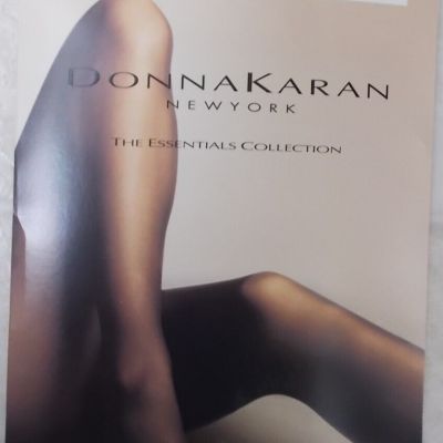 NEW NIP Donna Karan Hosiery Size Medium Sheer Tan Buff Pantyhose, Essentials Col