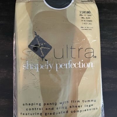 SILKIES ULTRA SHAPELY PERFECTION SHEER PANTYHOSE  Sz Small Black  #110108