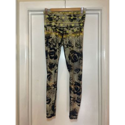 EUC Teeki black rose pattern yoga leggings athletic workout pants size small