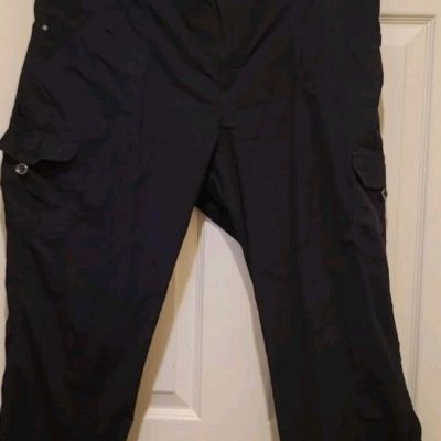 Women's Lee black cargo style capri or cropped pants plus size 18