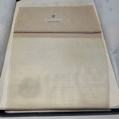 VINTAGE Kayser Hosiery-Seamless-Downy Sz9 X 3 *NEW