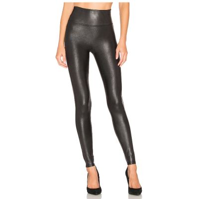 Spanx Ready to wow Faux leather leggings size medium Style 2437