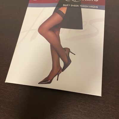 Hanes Silk Reflections Sandalfoot Barely Black Thigh-High Stockings Size EF
