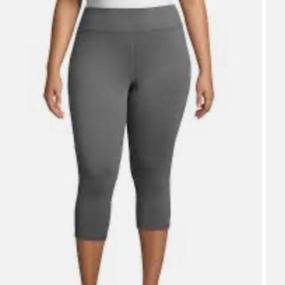 FABLETICS Gray cropped size large high rise workout leggings