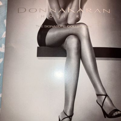 Donna Karan Hosiery Sandlefoot Black Tall