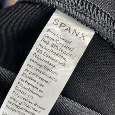 SPANX Women's Ready to Wow Faux Leather Leggings Style 2437 SIZE M
