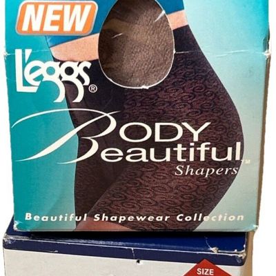 Queen Winter Leggs Red  & Body Beautiful Nude Tummy Flattening Pantyhose Size Q