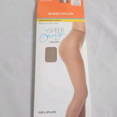Sheer Breeze Pantyhose by Gildan 100perc Nylons Size Regular Beige Reinforced Toe