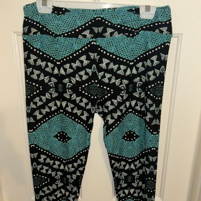 lularoe ladies graphic style leggings size tall and curvy