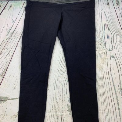 Back Zipper Pocket Capri Workout Leggings Small