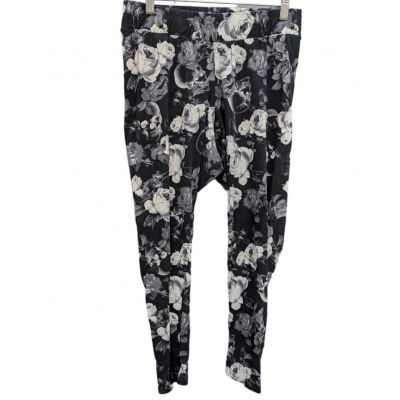 Black and White Skull Floral Plus Size 1X Torrid Leggings Goth Noir Emo Office