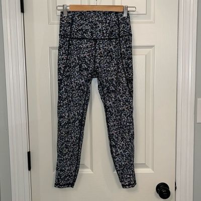 GapFit Sculpt Revolution Multicolor Crop Tights Sz Small Capri Athletic Workout