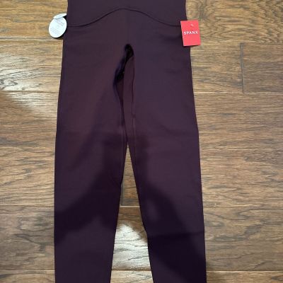 NWT SPANX Booty Boost 7/8 Ankle Leggings Plum Athletic - Size XS