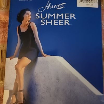 Hanes Summer Sheer thigh high stockings Barely There Size AB