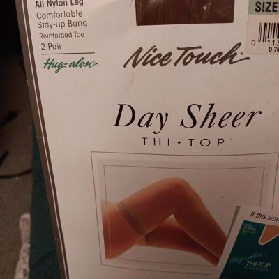 Stockings Nice Touch Sheer Thi-Top Smoky Taupe Size C 5'2  To 5'9