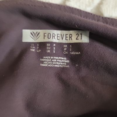 Forever 21 Women’s Classic Long Purple Leggings Size Small Pull On Workout Logo