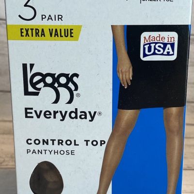 Leggs Everyday Control Top Pantyhose 3 Pair Pack Size Q Suntan  Sheer Toe #43194