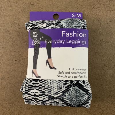 On The Go Women's Size S-M Gray Snake Print Full Coverage Soft Fashion Leggings