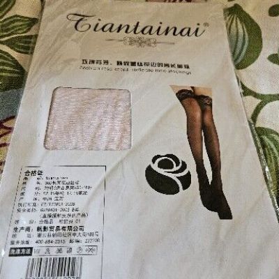 Tiantainai Fashion Rose SCENTED Delicate Pink Lace Stockings. Medium.