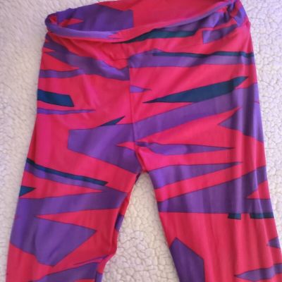 LuLaRoe Pink and purple patterned Tall and Curvy leggings colorful and bright!