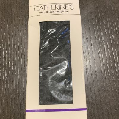 Catherines ultra sheer pantyhose, color black Size B . NIB