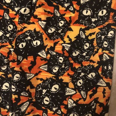 Lularoe Halloween tesselated cats and bats leggings size tcs (gently used)