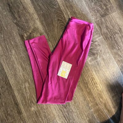 OS LuLaRoe One Size Leggings Solid Bright Pink New with tag