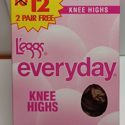 VINTAGE L'eggs Everyday 12 Pair One Size Nude Sheer Toe Knee Highs Stockings NIB
