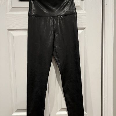 Aerie Chill Play Move Black High Rise Faux Leather Leggings Size Medium NWT