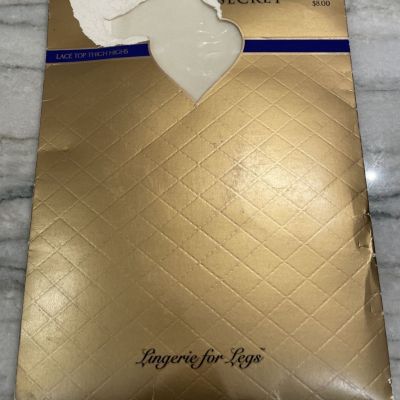 Victorias Secret Medium Thigh High Stockings Lace Top Lingerie For Legs Cream