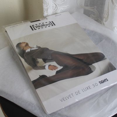 NEW Wolford Velvet De Luxe 50 Tights in Cocoa Brown -Sz M -Made in Austria