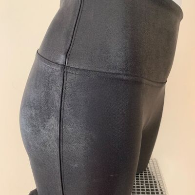 Spanx 2437 Women's Shiny Faux Leather Black Leggings Size Medium