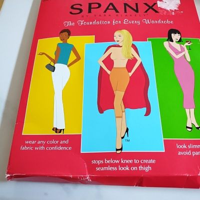 Spanx Footless Body Shaping Medium Tummy Control Pantyhose Size C Nude 1 NEW