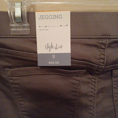 NWT! Style&Co olive mid-rise pull-on Jeggings Jeans Pants Women's Small $49.00!