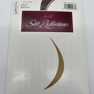 New HANES SILK REFLECTIONS Barely There Thigh High Stockings Style 720 - Size CD