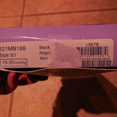 MISSES BLACK OPAQUE MATERNITY COMPRESSION TIGHTS SIGVARIS B1 MEDIUM $65